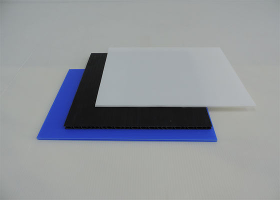 Bleu blanc de noir de Corona Treatment Corrugated Plastic Sheets 4x8